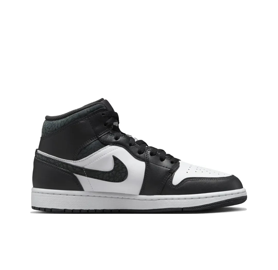 Nike Air Jordan 1 Mens trainers Medium Cut Basketball Shoes White