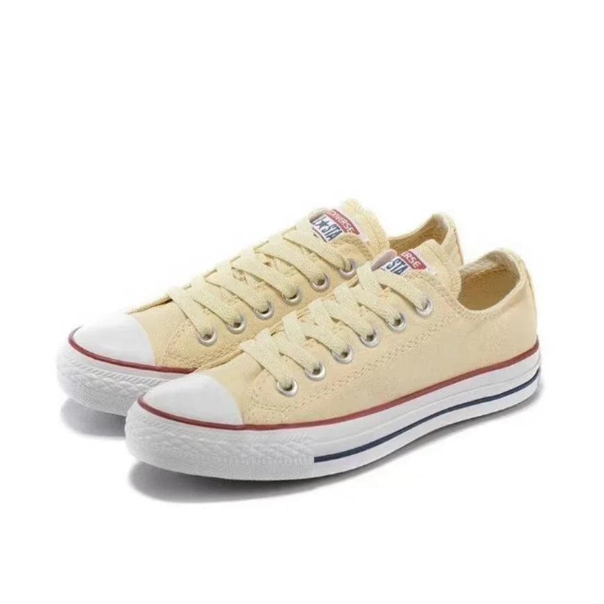 Converse Chuck Taylor All Star Men and Women Skateboarding Shoes Low-top Outdoor Lightweight Vintage Sneaker White