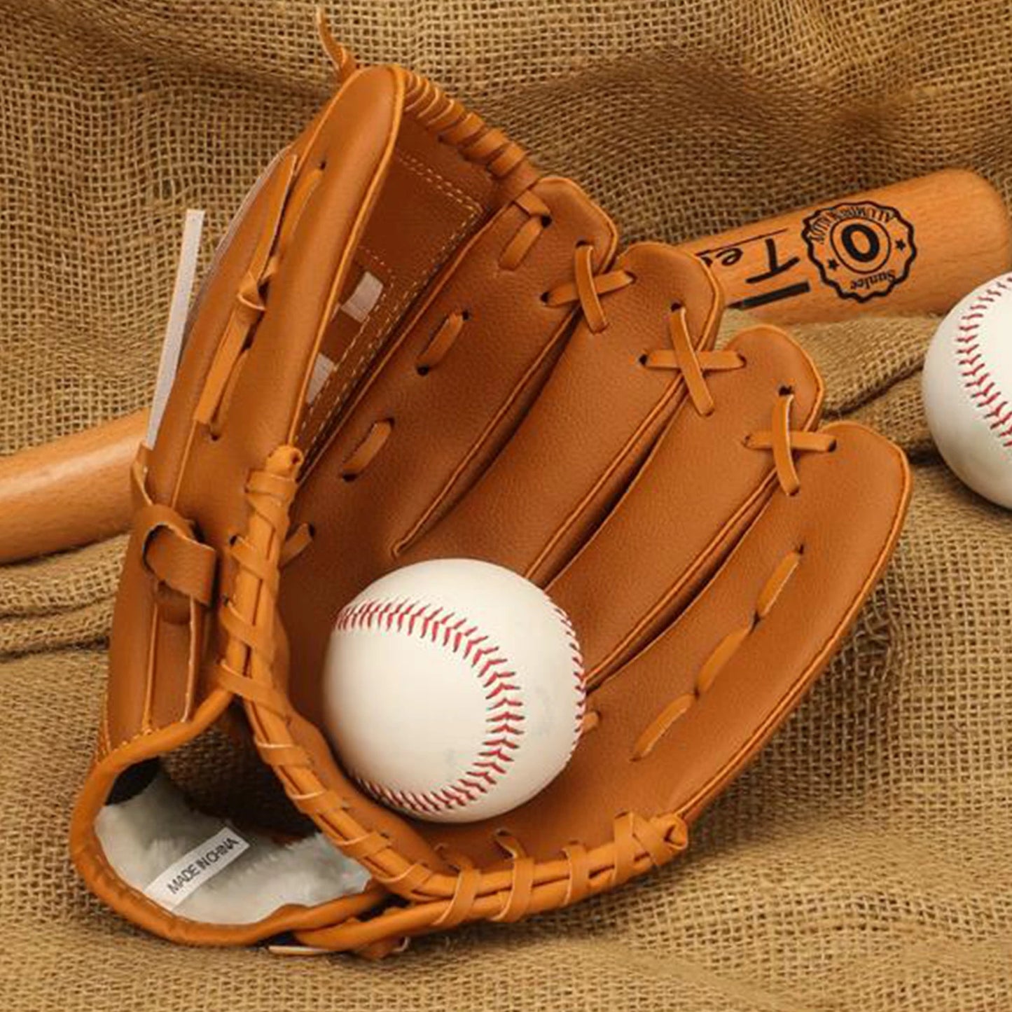 Baseball Glove Right-Handed Fielding Thickened Soft